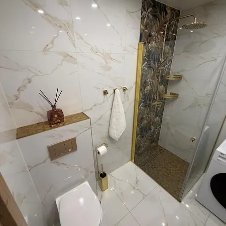 Anuszka 3 *